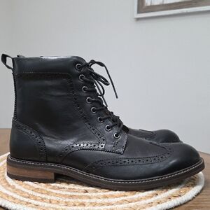 Vionic Bowery Wesley Wingtip Black Leather Boots, Size 10.5, New